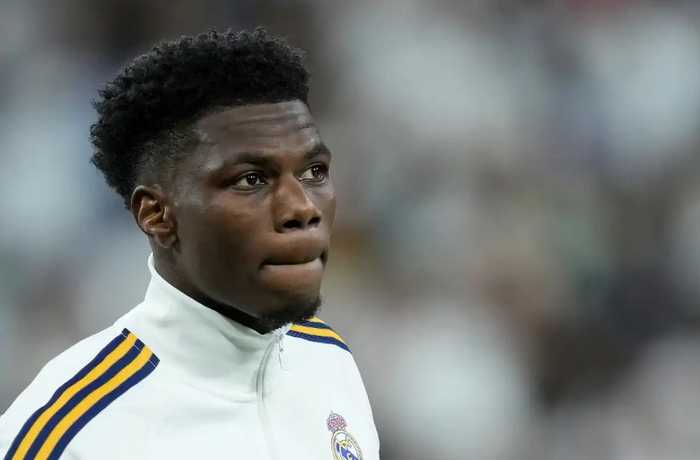 记者：楚阿梅尼在皇马很满意，曼联有意标价超7000万镑